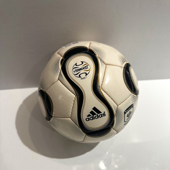 Rare 2006 Germany FIFA World Cup Adidas Teamgeist Mini YAHOO Partner Ball Size 1 - Picture 1 of 5